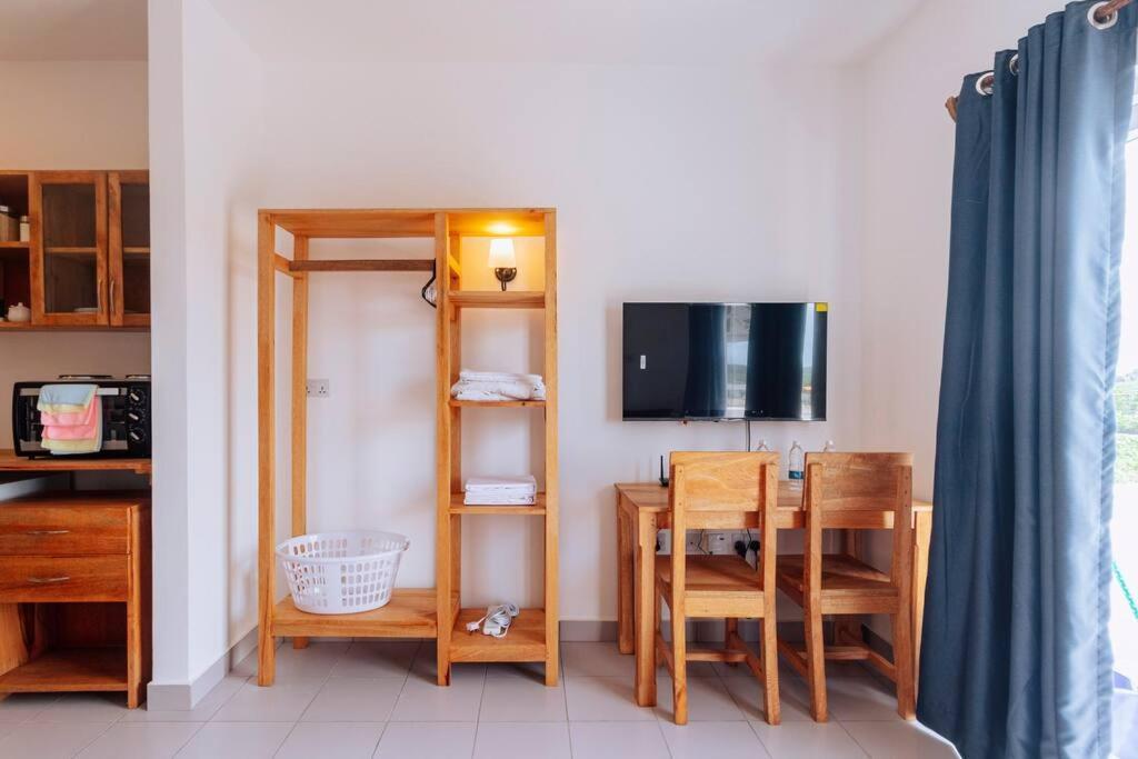 B8-03 Studio, 22, Mwangani *
